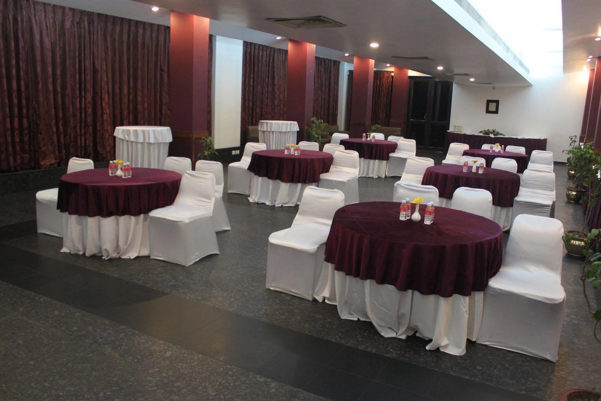 Hotel Maurya Patna Patna  Exterior photo