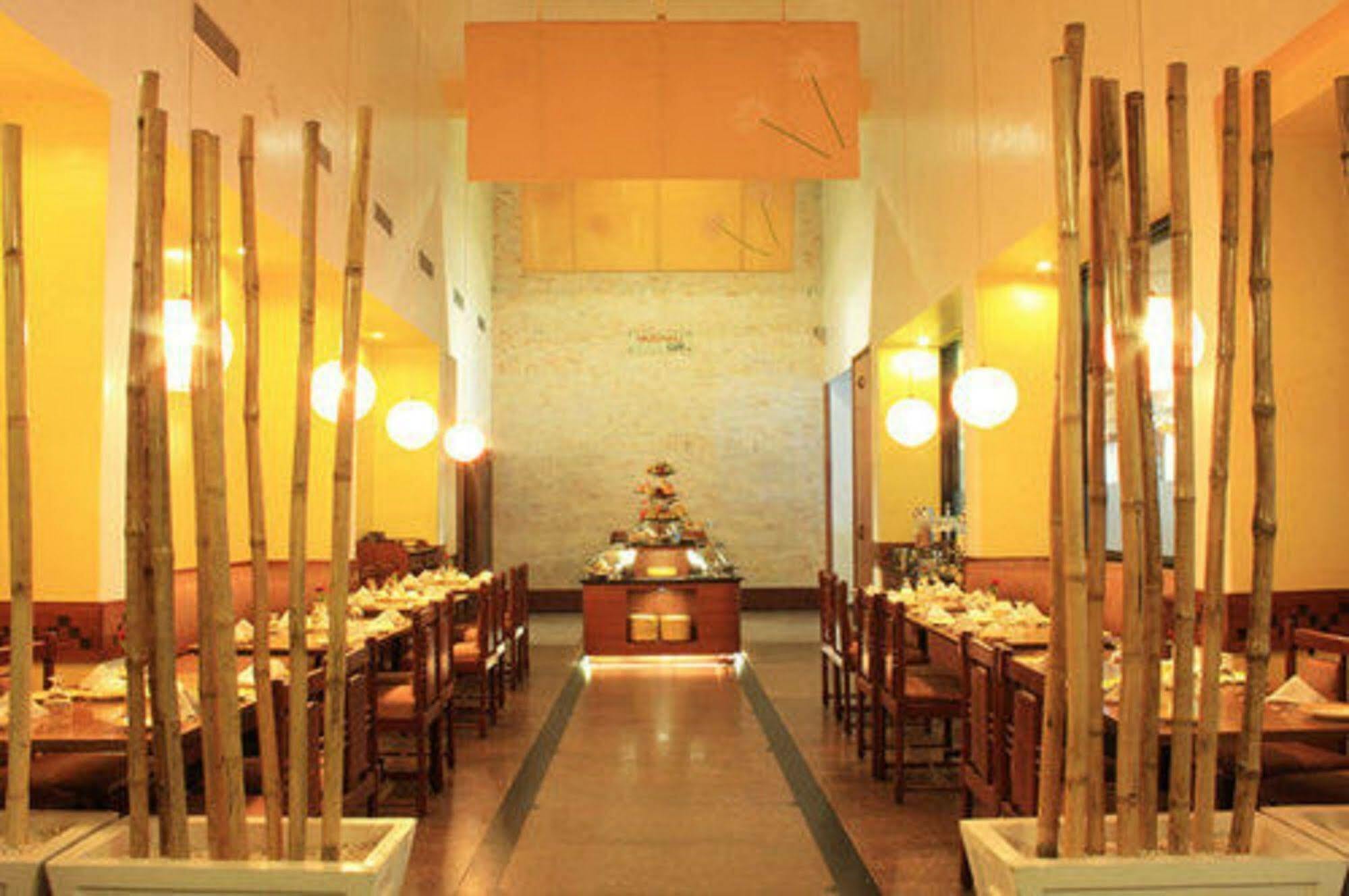 Hotel Maurya Patna Patna  Exterior photo